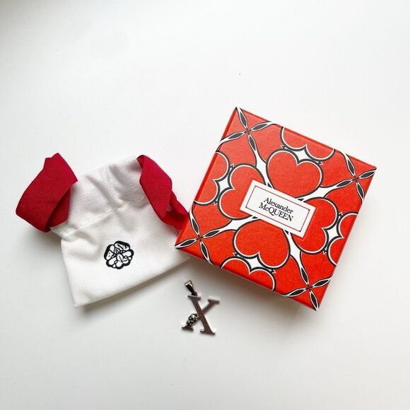 Alexander McQueen Z with scull necklace or zipper charm. One charm. - Picture 9 of 10